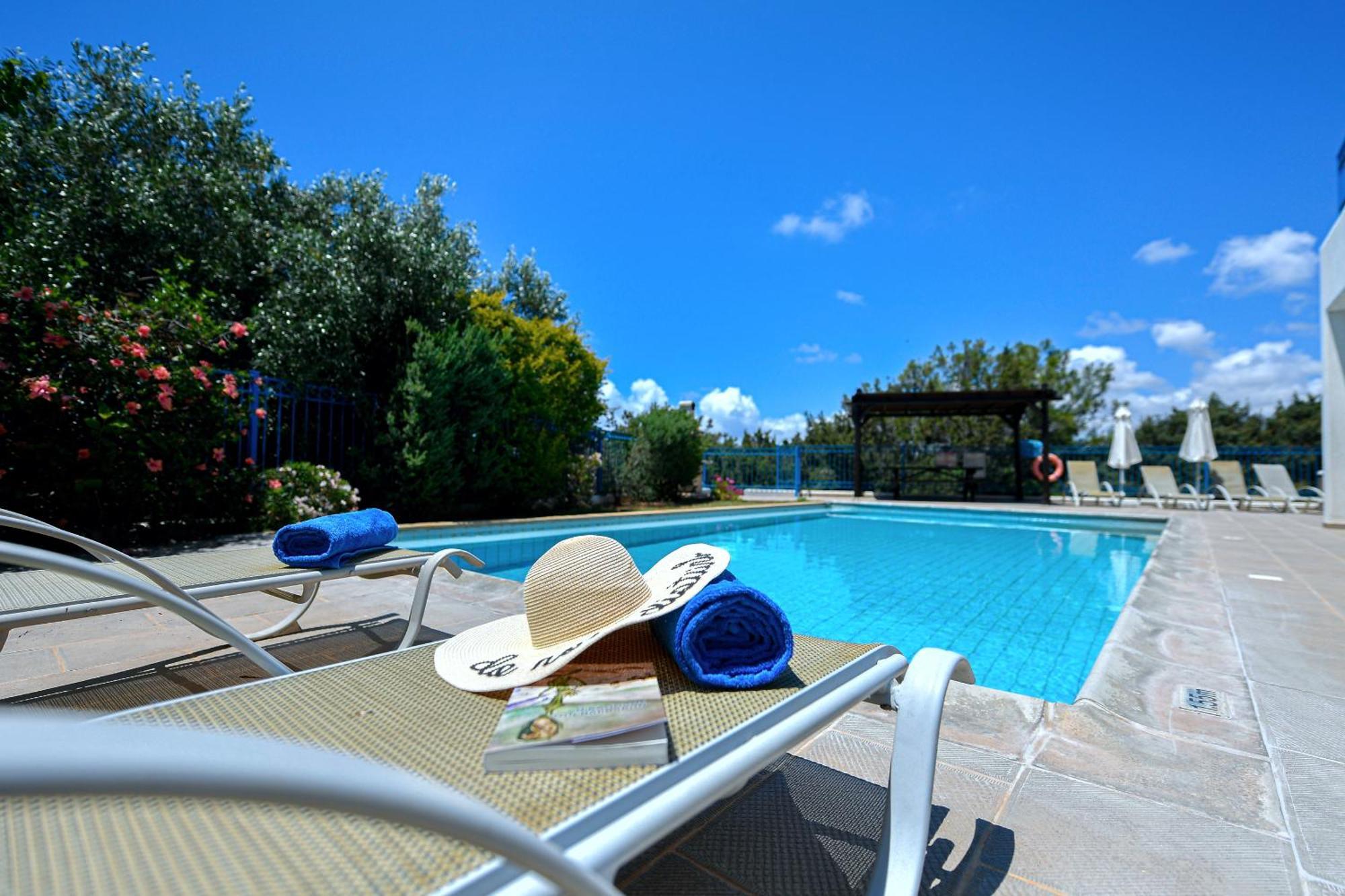 Azzurro Holiday Villas Pegeia Eksteriør billede