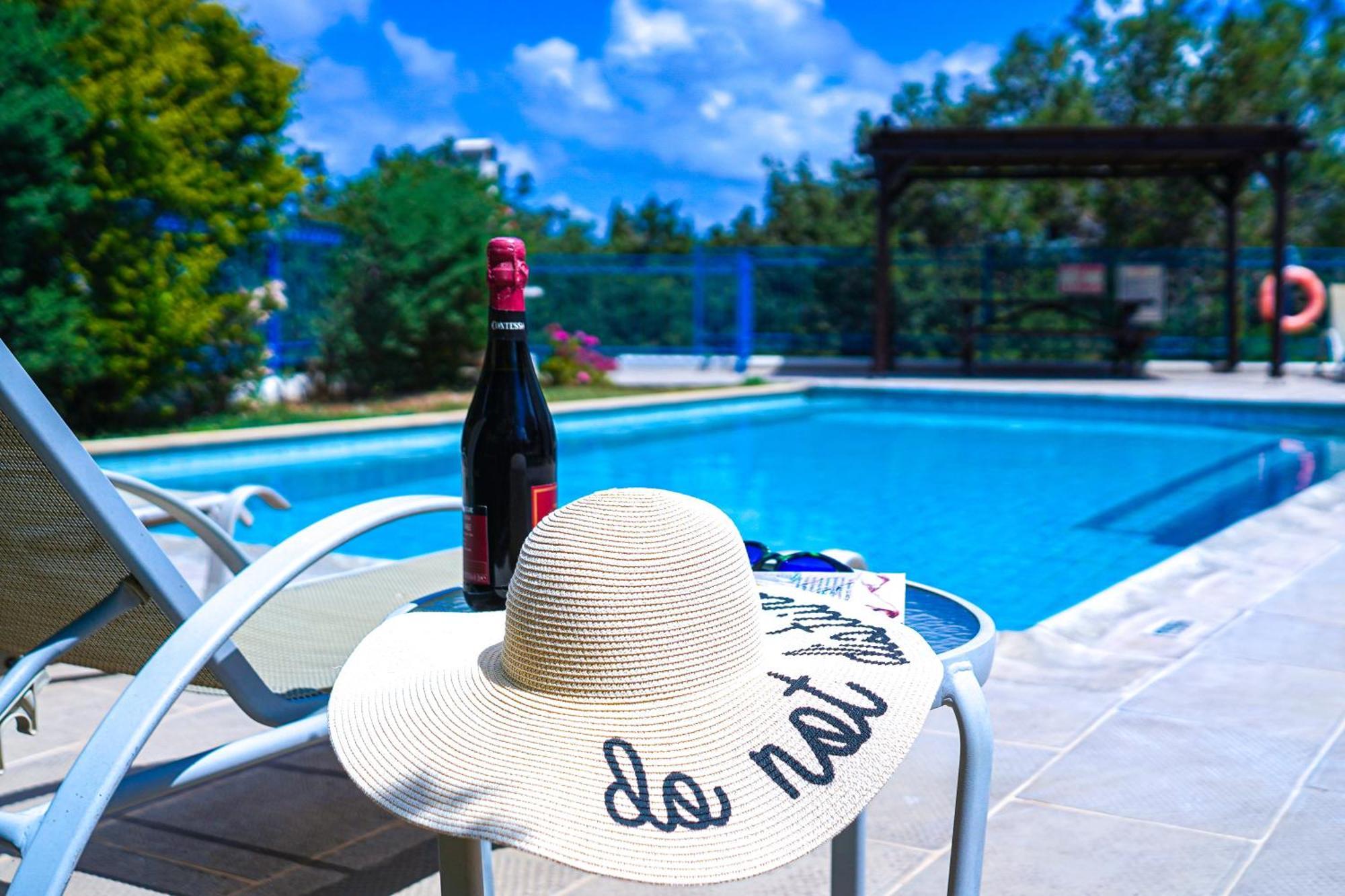 Azzurro Holiday Villas Pegeia Eksteriør billede